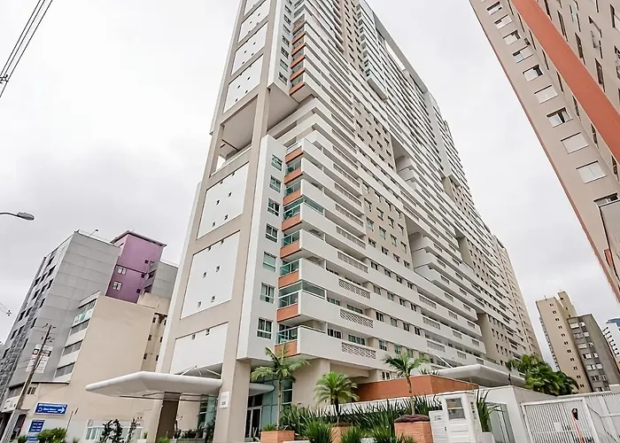 Acolhedor Studio no Batel/Água Verde em frente ao Shopping